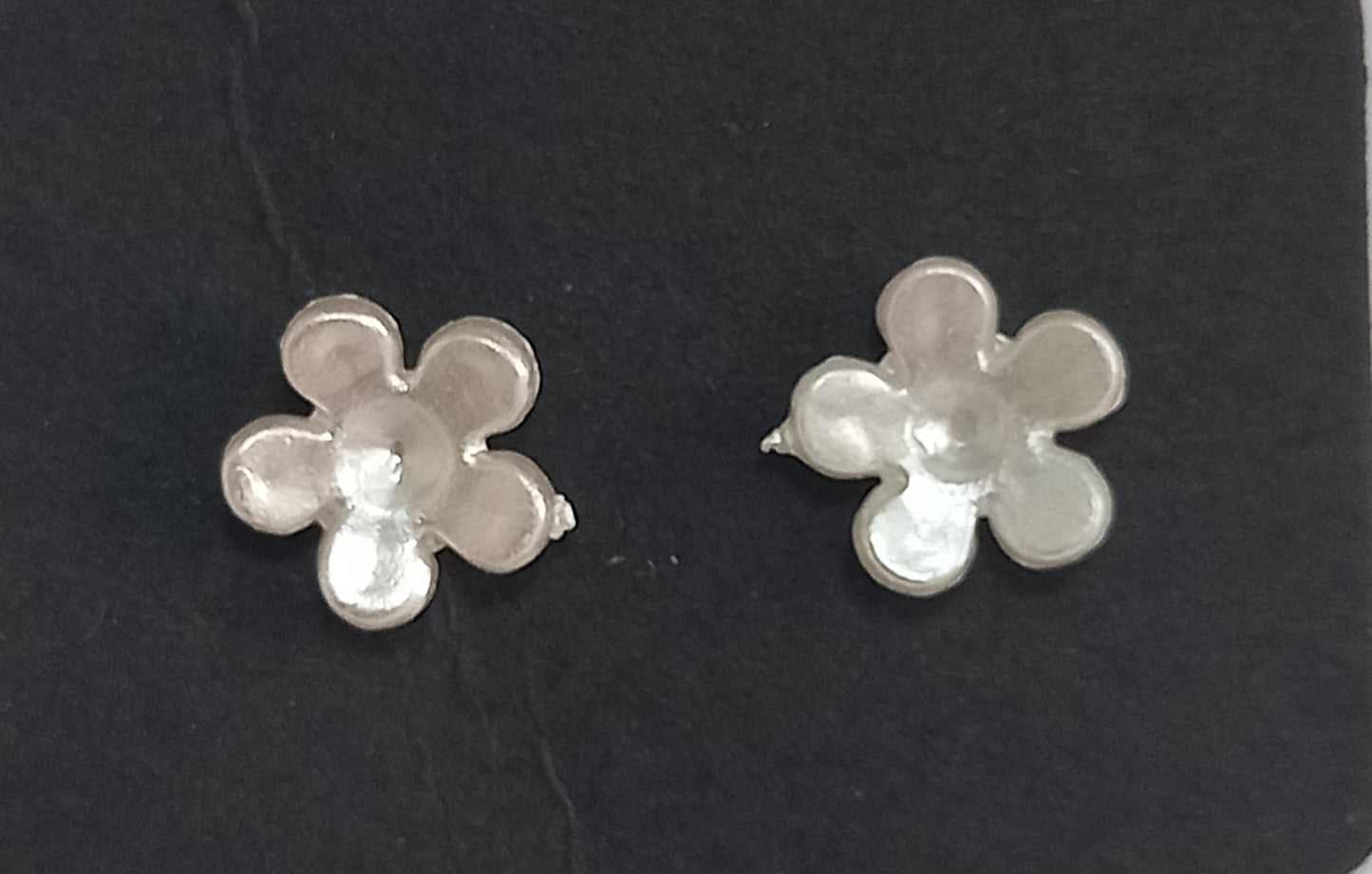 Pearl Flower Stud Earring